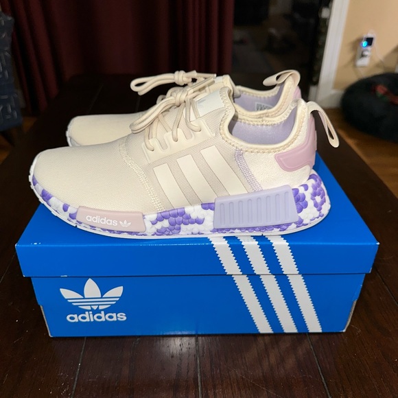 adidas gazelle silver green womens Adidas NMD R1 GS Womens Pink/Purple main image 1